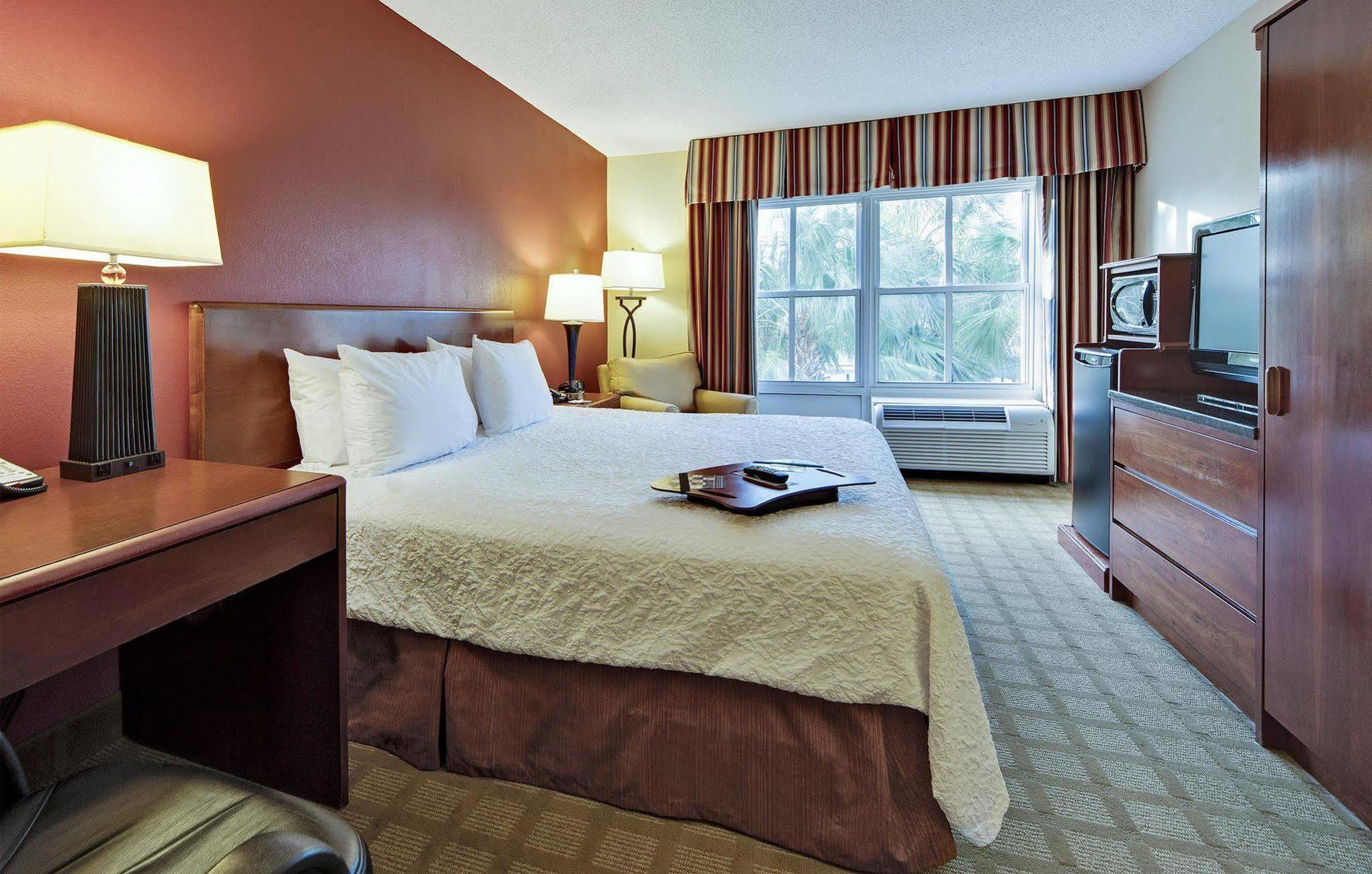 Hampton Inn Myrtle Beach Broadway At The Beach Exterior foto